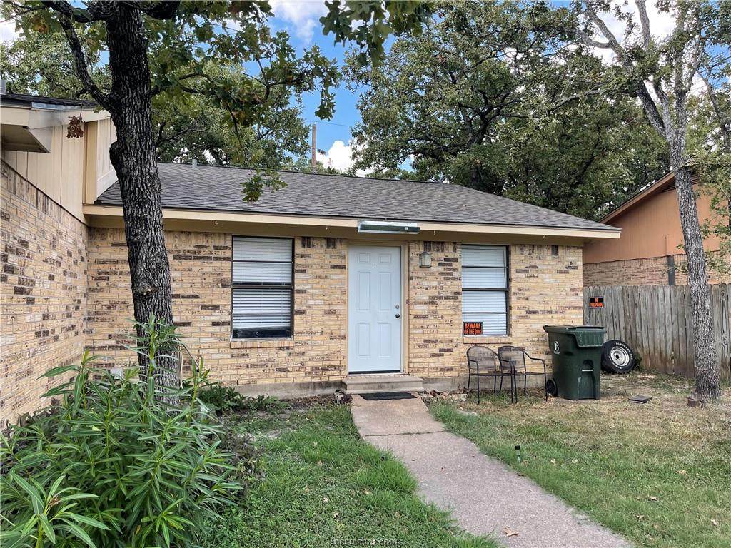 2833 & 2835 Forest Bend - Photo 1