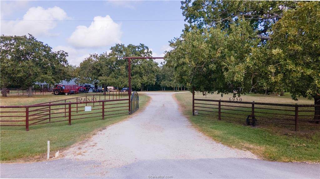 6950 Chick Lane - Photo 1