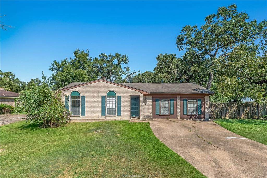 1203 Hawk Tree Drive - Photo 1
