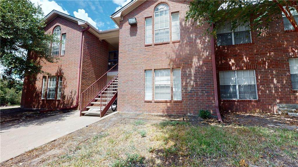 907 Balcones Drive - Photo 1