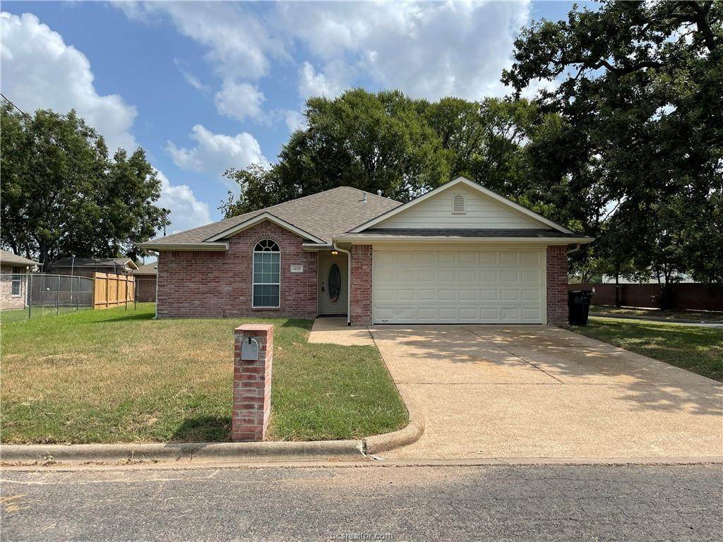 1219 Phoenix Street - Photo 1