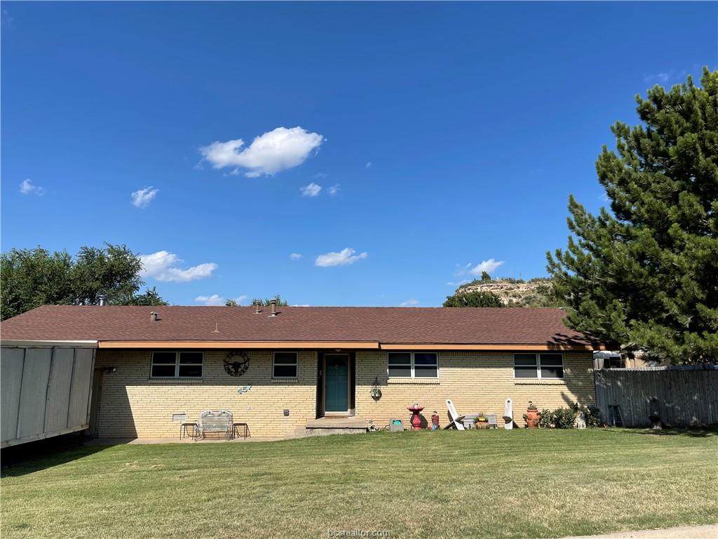 457 Harvey - Photo 1