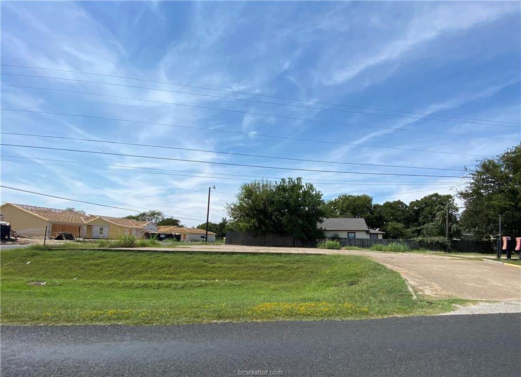1121 Richard Street - Photo 1