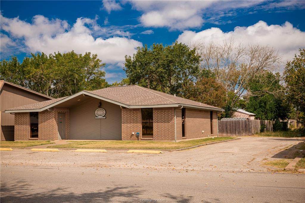 533 Independence Street - Photo 1