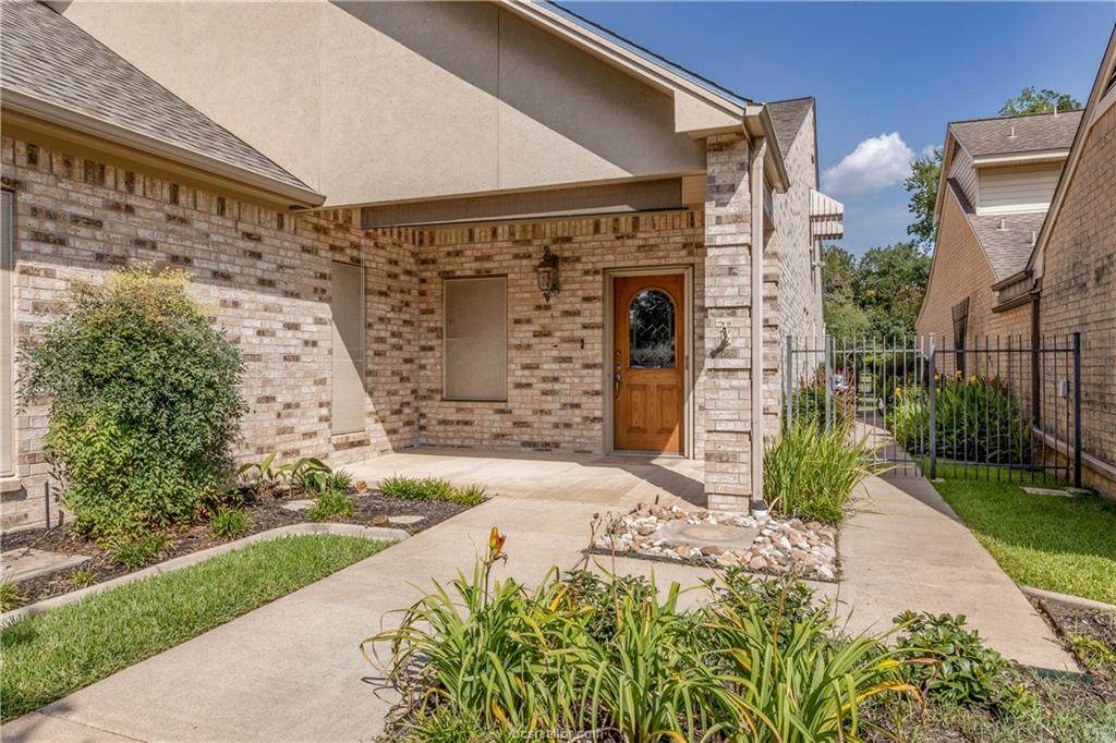 2810 Broadmoor Drive - Photo 1