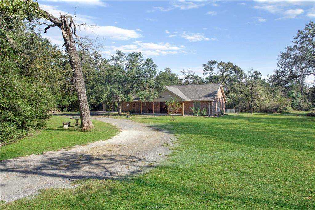 1538 Wildwood Lane - Photo 1