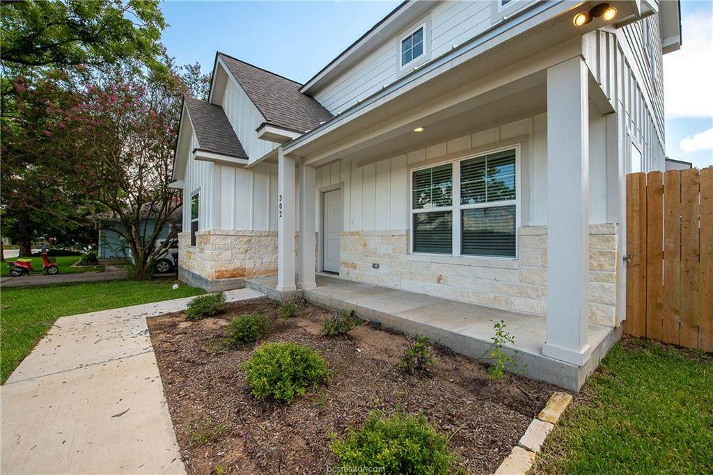 302 Holik Street - Photo 1