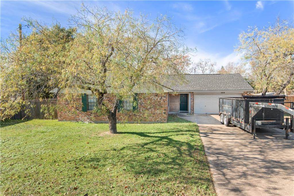 1419 Holik Drive - Photo 1