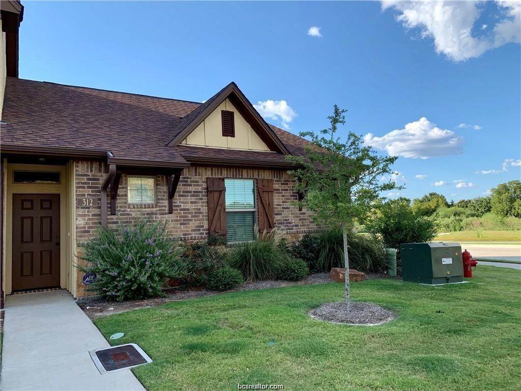 312 Newcomb Lane - Photo 1