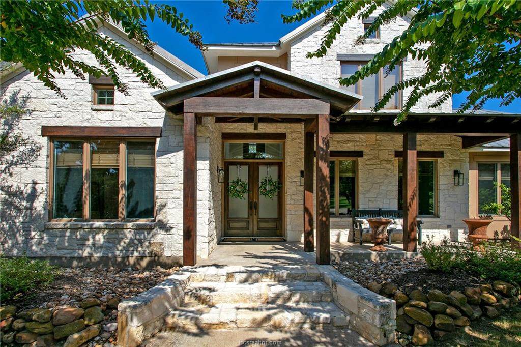 5850 Lynn Elliott Lane - Photo 1
