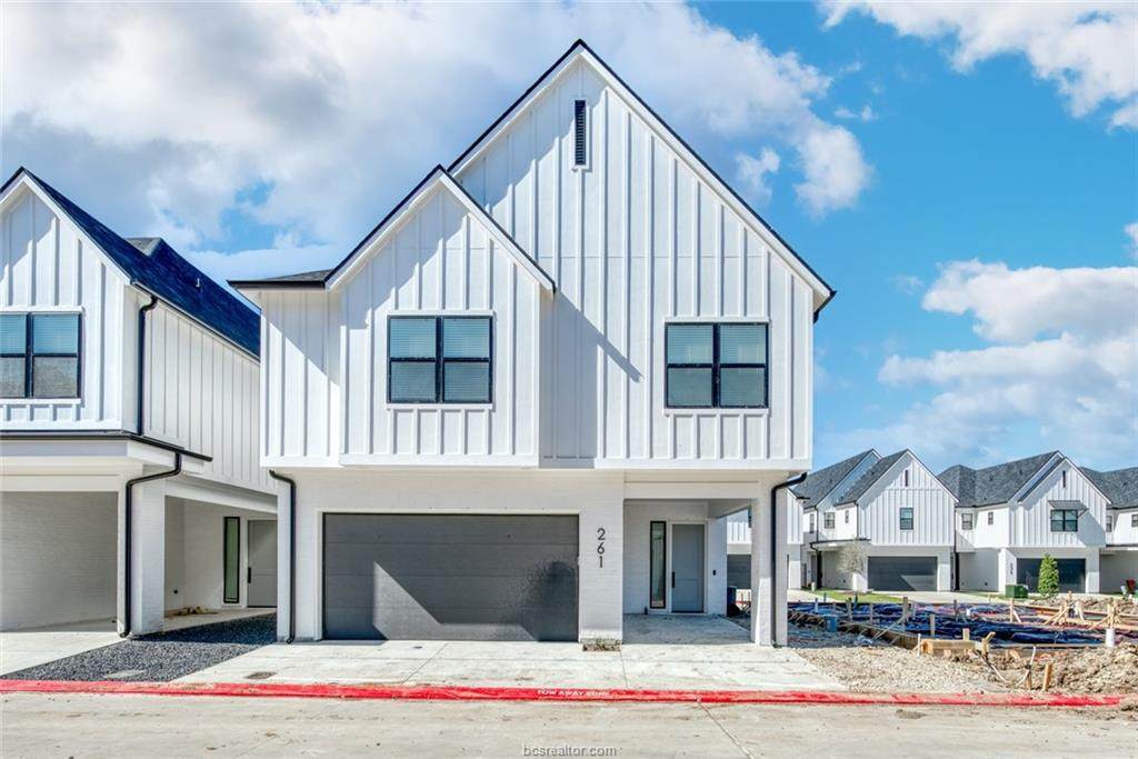 259 Estates Circle - Photo 1