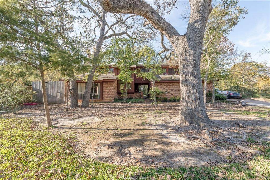 1201 Guadalupe Drive - Photo 1