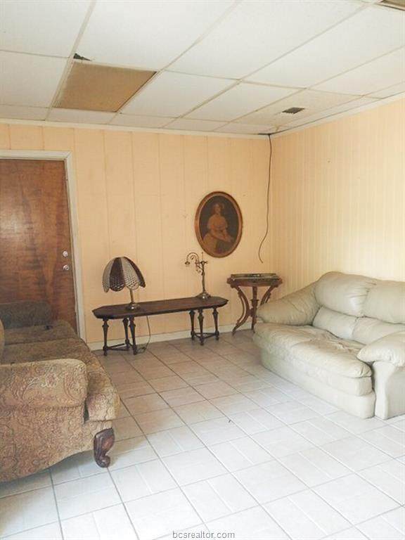 502 La Salle Apt E Street - Photo 1