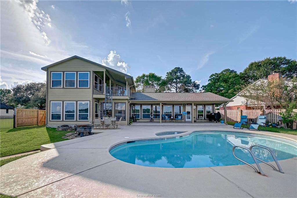 9980 E Shore Drive - Photo 1