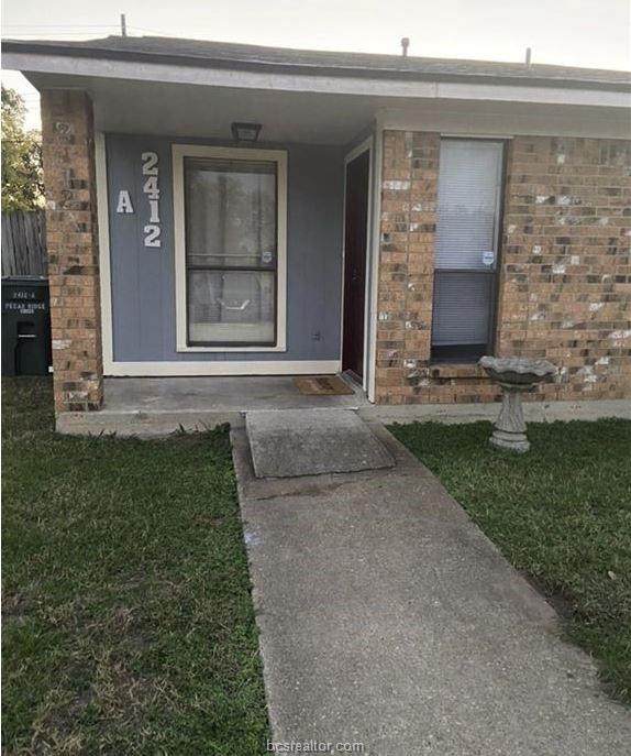 2412 Pecan Ridge Drive - Photo 1