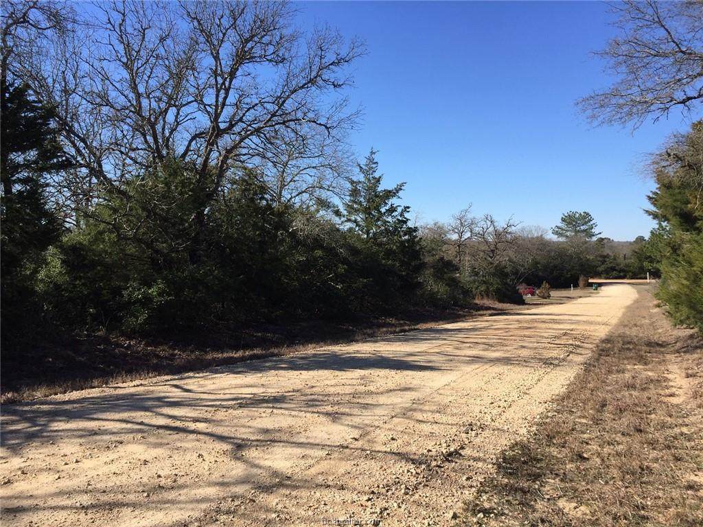 27 & 29 Pin Oak Lane - Photo 1