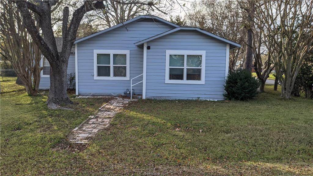 1219 Chinski - Photo 1