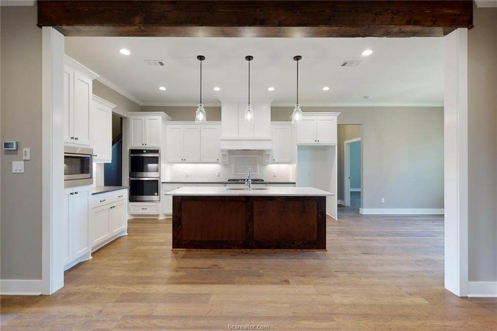 6085 Silent Brook Court - Photo 1