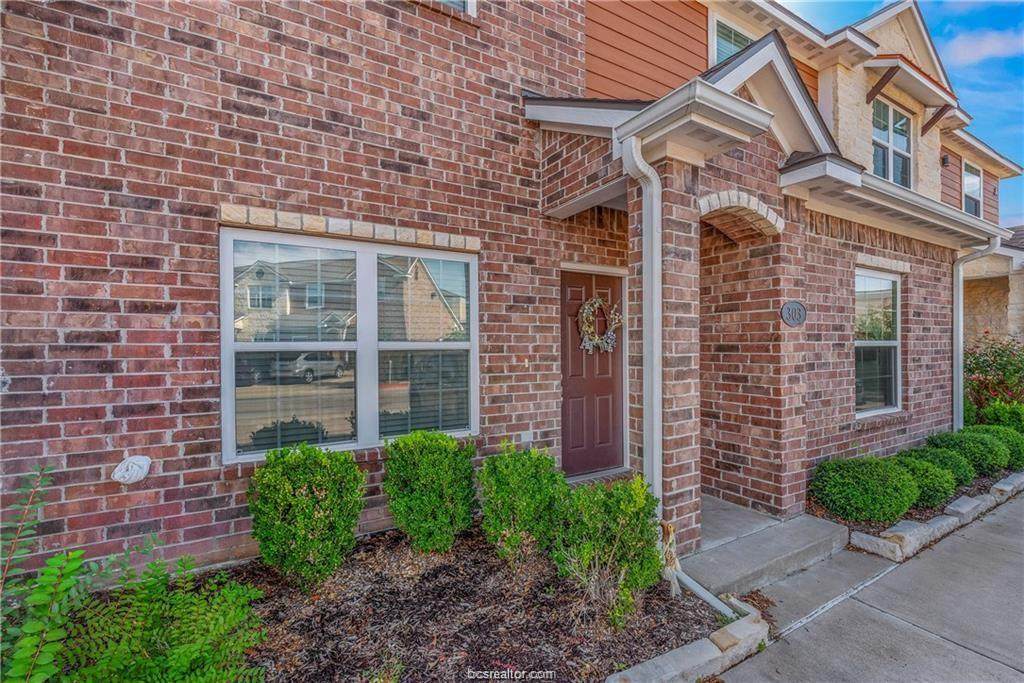 301 Southwest Pkwy - Photo 1