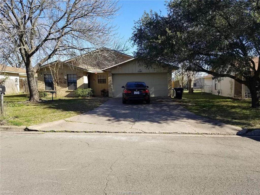 1105 Dexter Drive - Photo 1