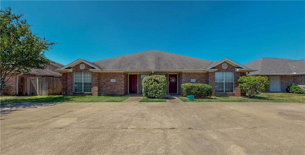 1005 Crepe Myrtle Court - Photo 1