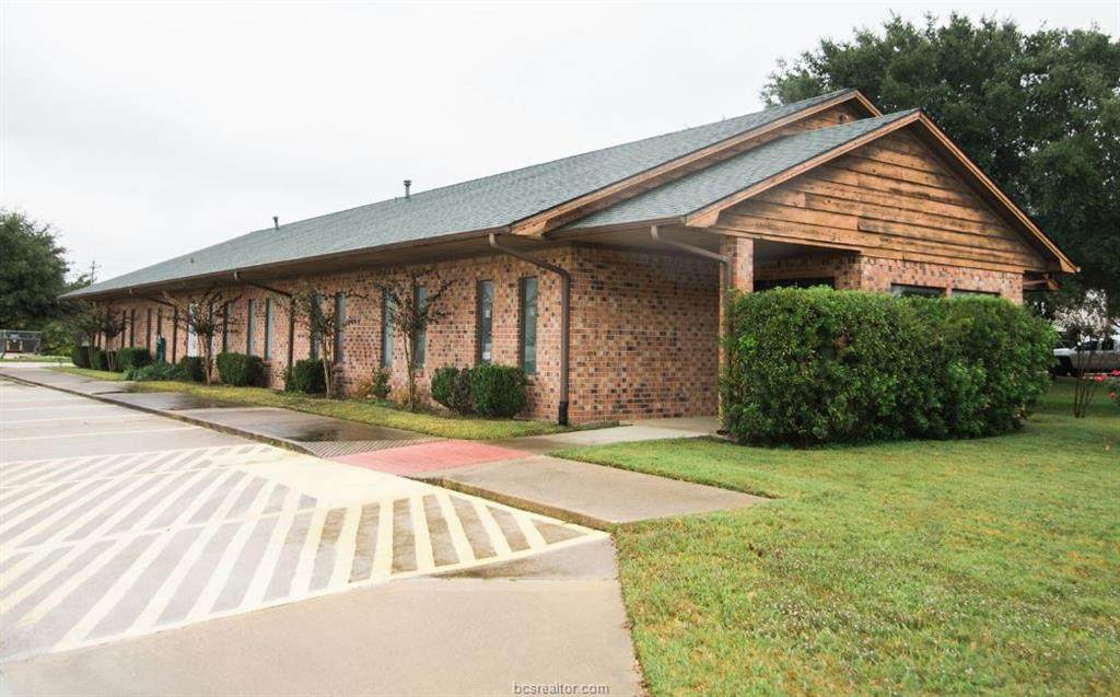 501 Graham Road - Photo 1