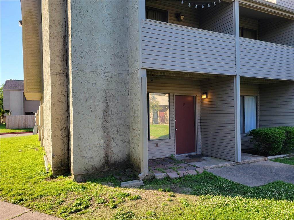 1900 Dartmouth Street - Photo 1
