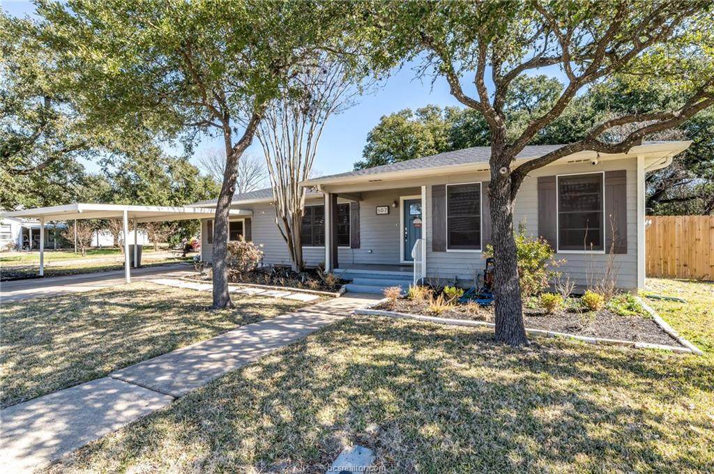 507 Coulter - Photo 1