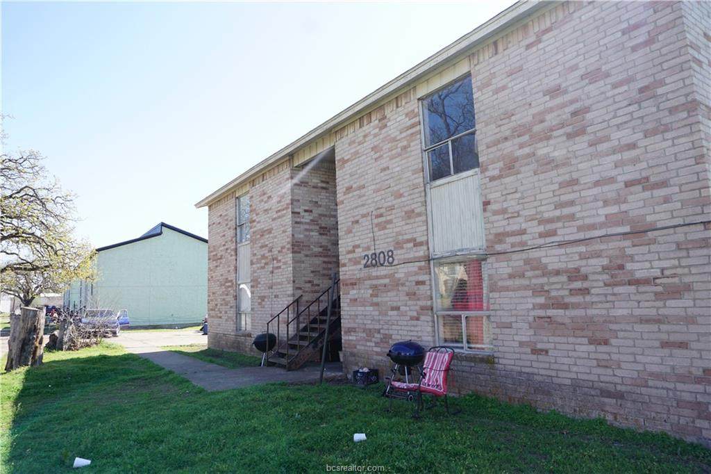 2808 Cypress Bend Circle - Photo 1