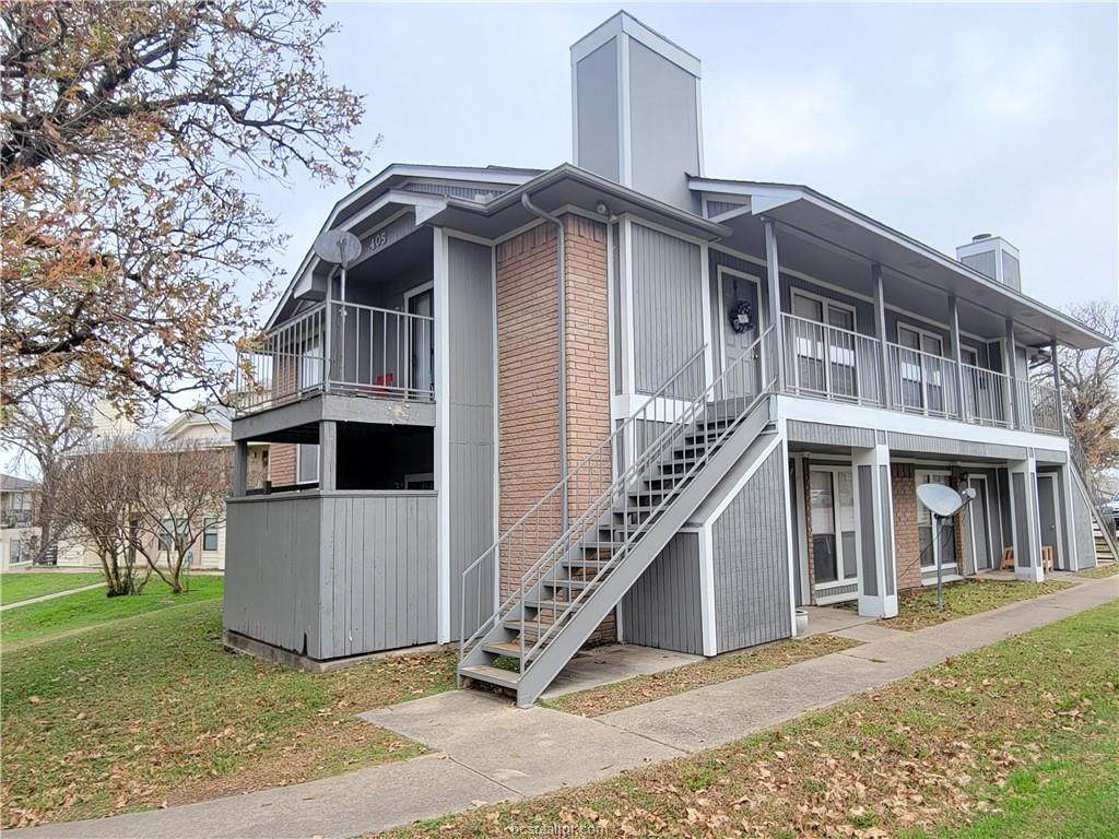 405 Fall Circle - Photo 1