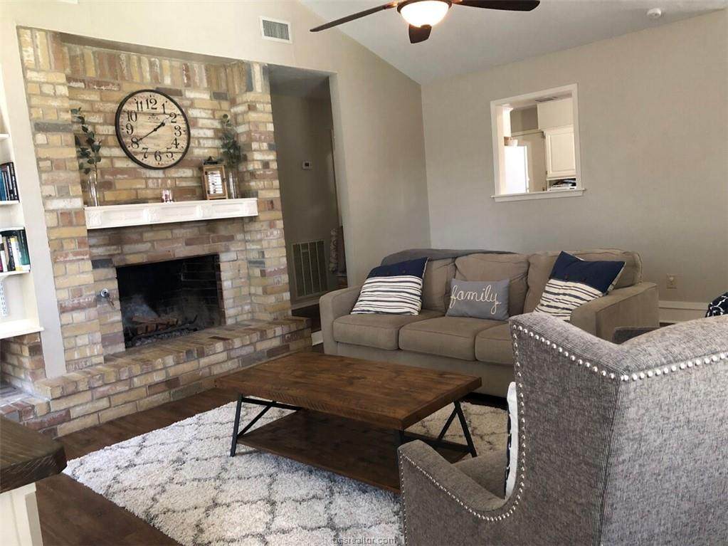 1004 Crestwood Drive - Photo 1