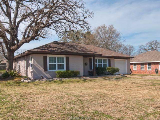 724 Lazy Lane - Photo 1