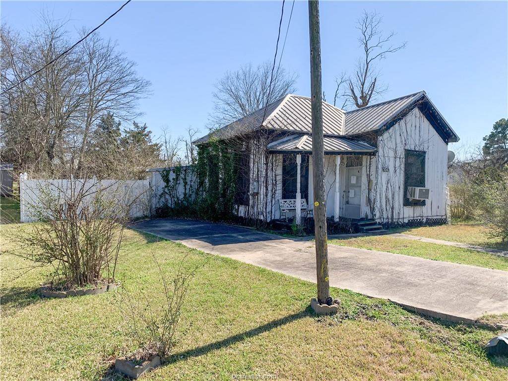 304 1st Street - Photo 1