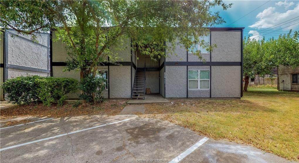806 Oran Circle - Photo 1