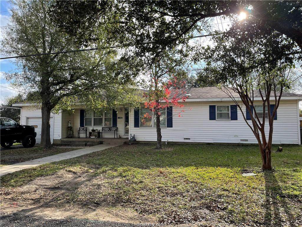 109 Brewer Drive - Photo 1