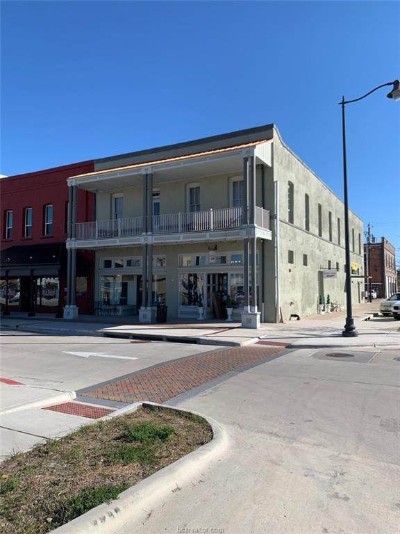 119 Railroad Street - Photo 1