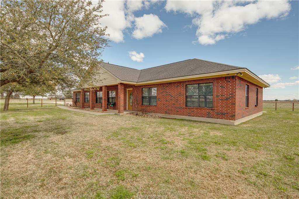 10601 Fm 1179 - Photo 1
