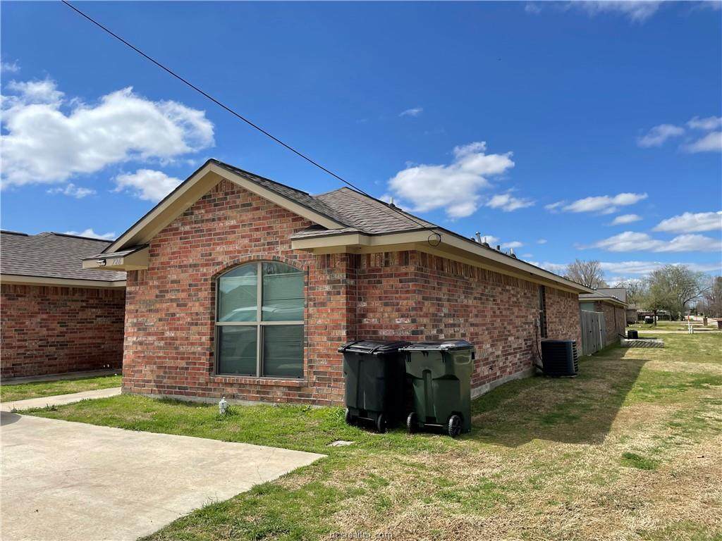 722 Sharp Street - Photo 1