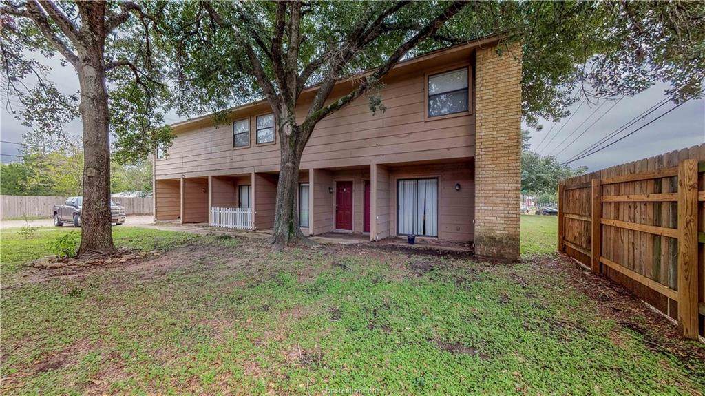 202 Lincoln Avenue - Photo 1