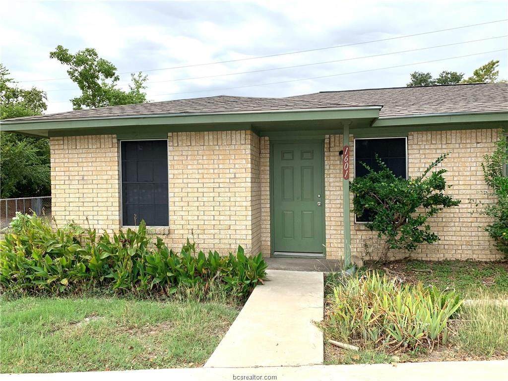 1601 Mossglenn Circle - Photo 1