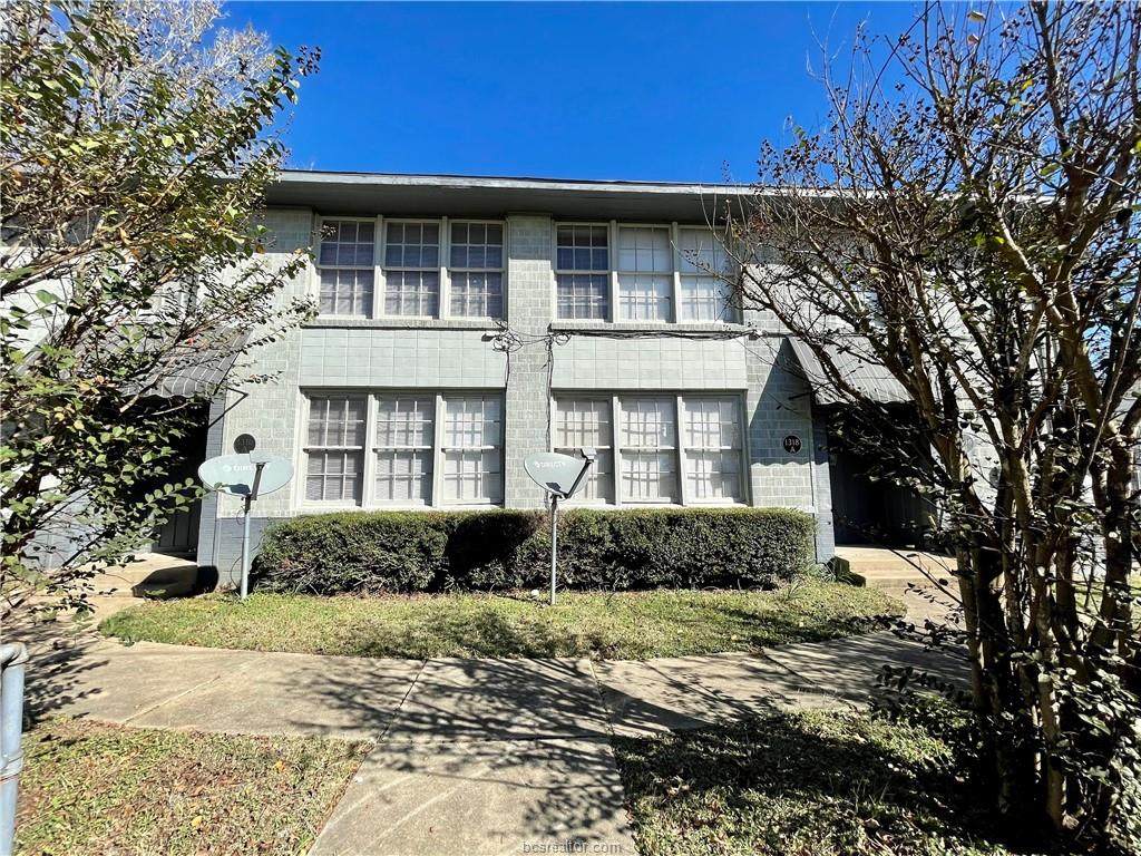 1316 Antone Street - Photo 1