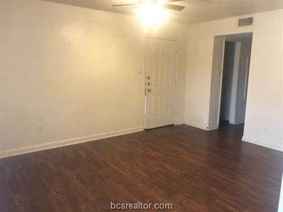1526 Pine Ridge Drive - Photo 1