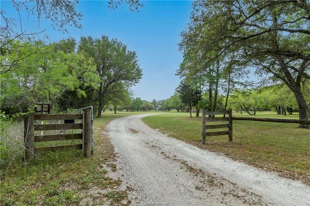5575 Stousland - Photo 1
