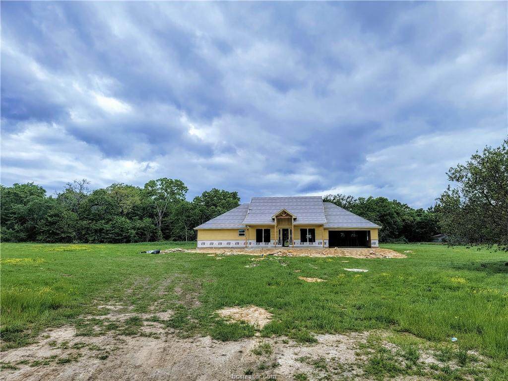 1021 Axis Lane - Photo 1