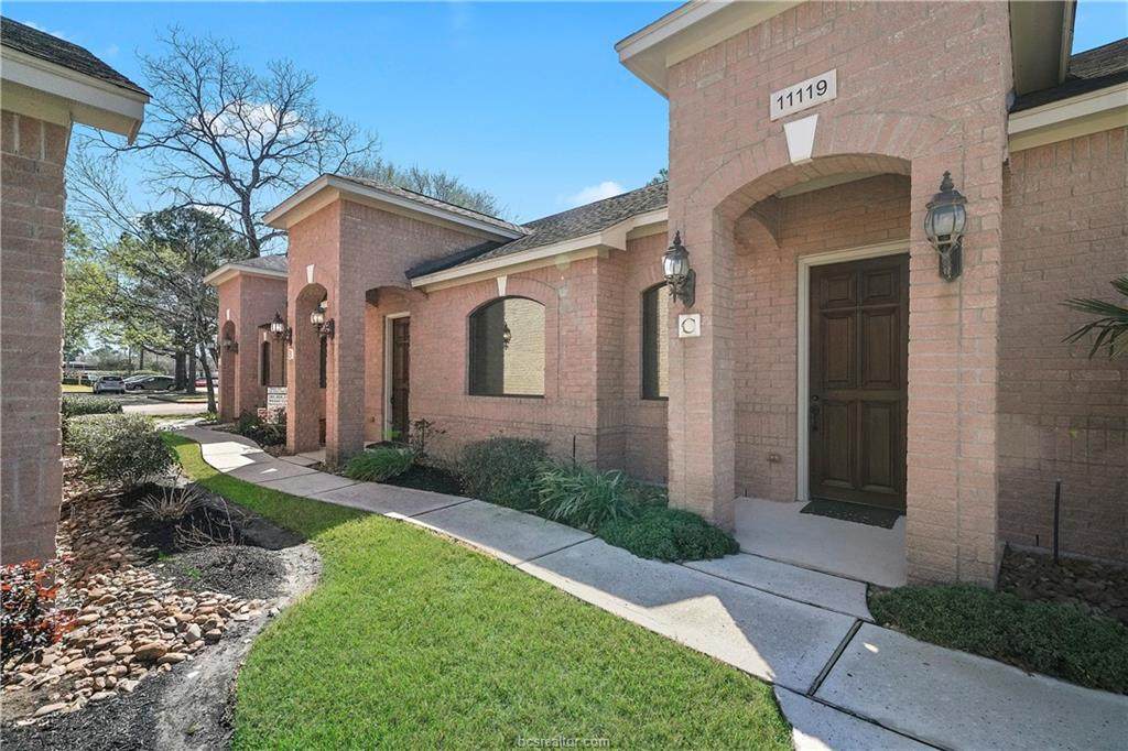 11119 Mccracken Circle - Photo 1