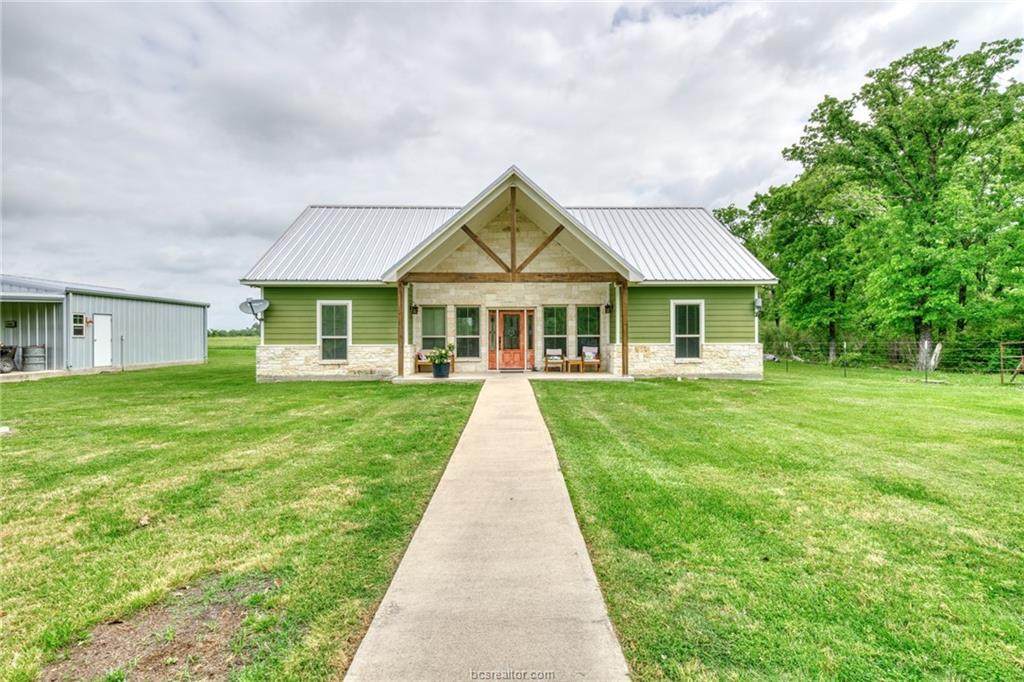 5680 County Road 113A - Photo 1