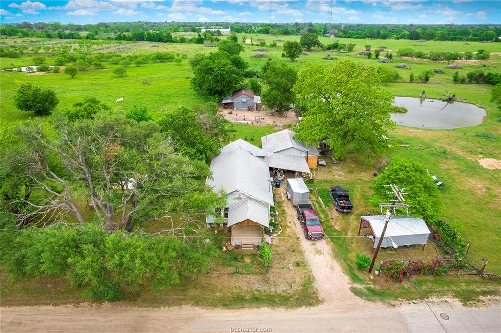 802 Smith Road - Photo 1