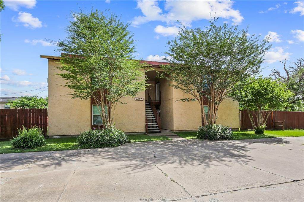 1537 Pine Ridge Drive - Photo 1