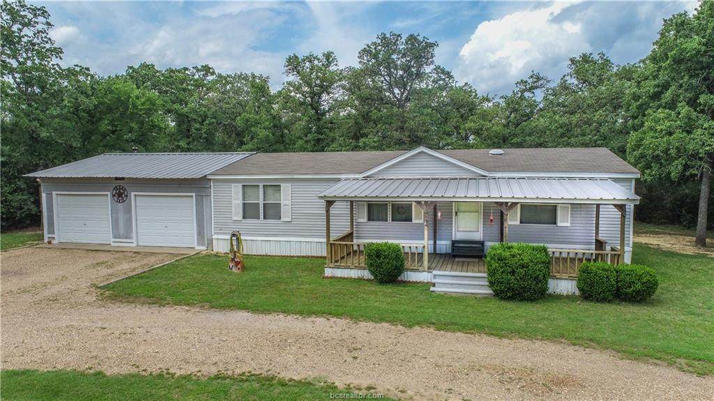 438 Indian Ridge Drive - Photo 1