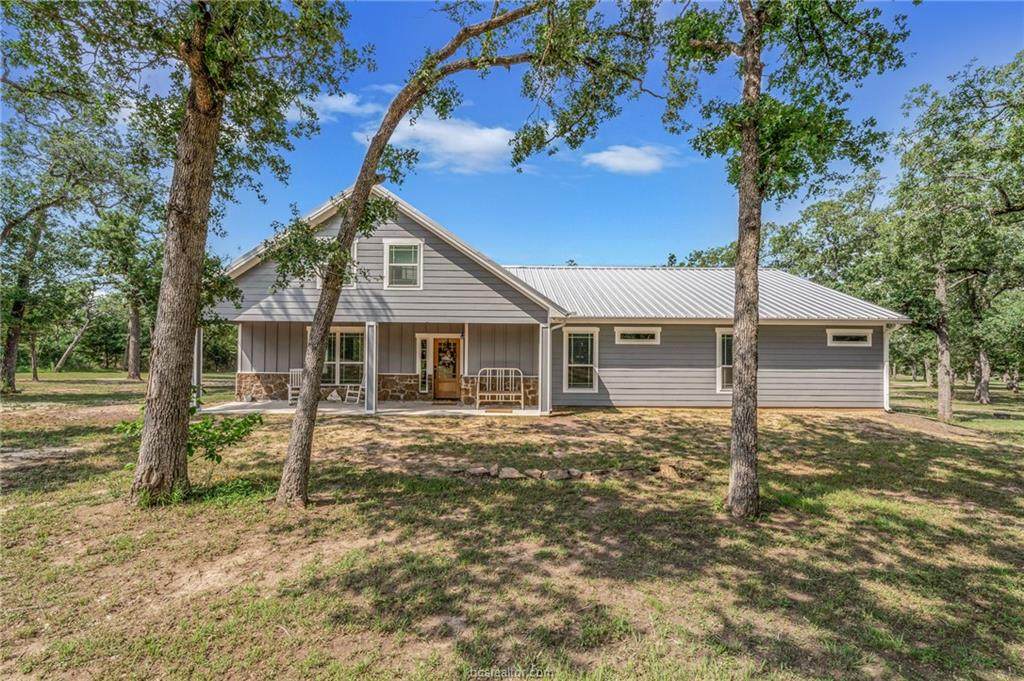 1395 Yaupon - Photo 1